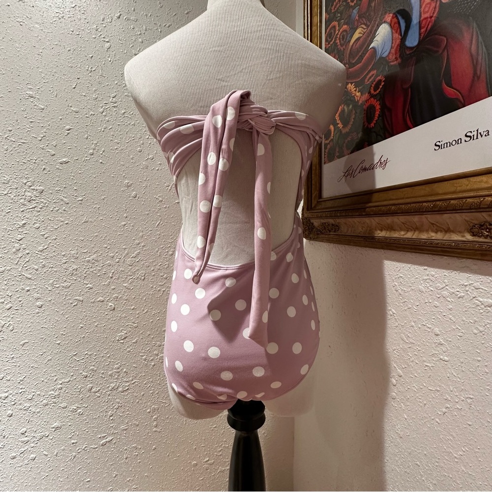 Swimsuit - Picture 4 of 6